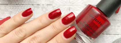 Каждый год 31 декабря...Я крашу ногти в красный цвет