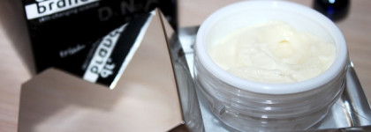 Ясный взгляд с трипептидным кремом Dr. Brandt DNA triple peptide eye cream