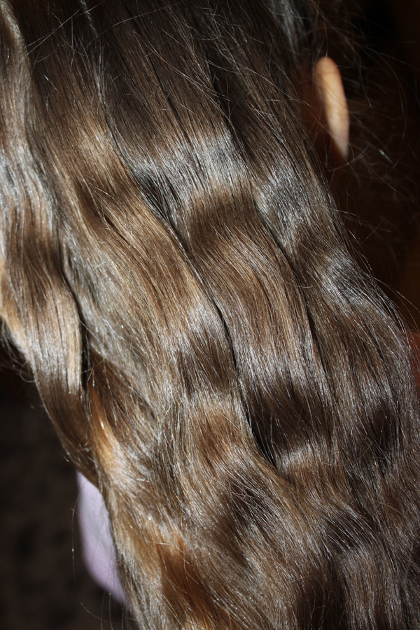Волосы дочки после естественной сушки