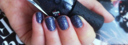 Песчаная буря посреди звездной ночи с лаком "Midnight dress" 31086 от NailLook