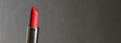 Бриллианты — лучшие друзья девушек, или моя неожиданная любовь с Помадой-блеском Clarins Joli Rouge Brillant 13 Cherry