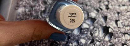 Пульсирующий василёк от Essie Nail Lacquer - лак для ногтей в оттенке Ripple Reflect