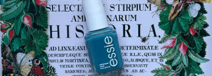 Тиловый лак от Essie Nail Lacquer - новинка в оттенке Revenge's a beach