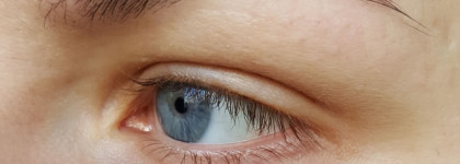 Тушь для бровей L'Oreal Brow Artist Plumper в оттенке  04 Dark brunette