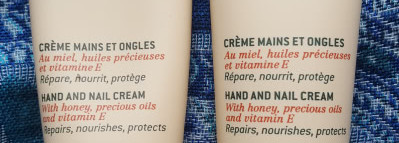 Нежные руки с  Hand and Nail Cream Rêve de Miel от Nuxe