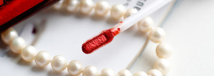 Hourglass Extreme Sheen High Shine Lip Gloss в оттенке Siren