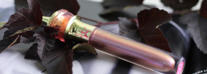 Ещё одна волшебная палочка: блеск для губ Jeffree Star Cosmetics The Gloss в оттенке Sequin Glass