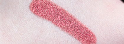 Помада от Джессики Альбы: Honest Beauty Marsala Lip Crayon