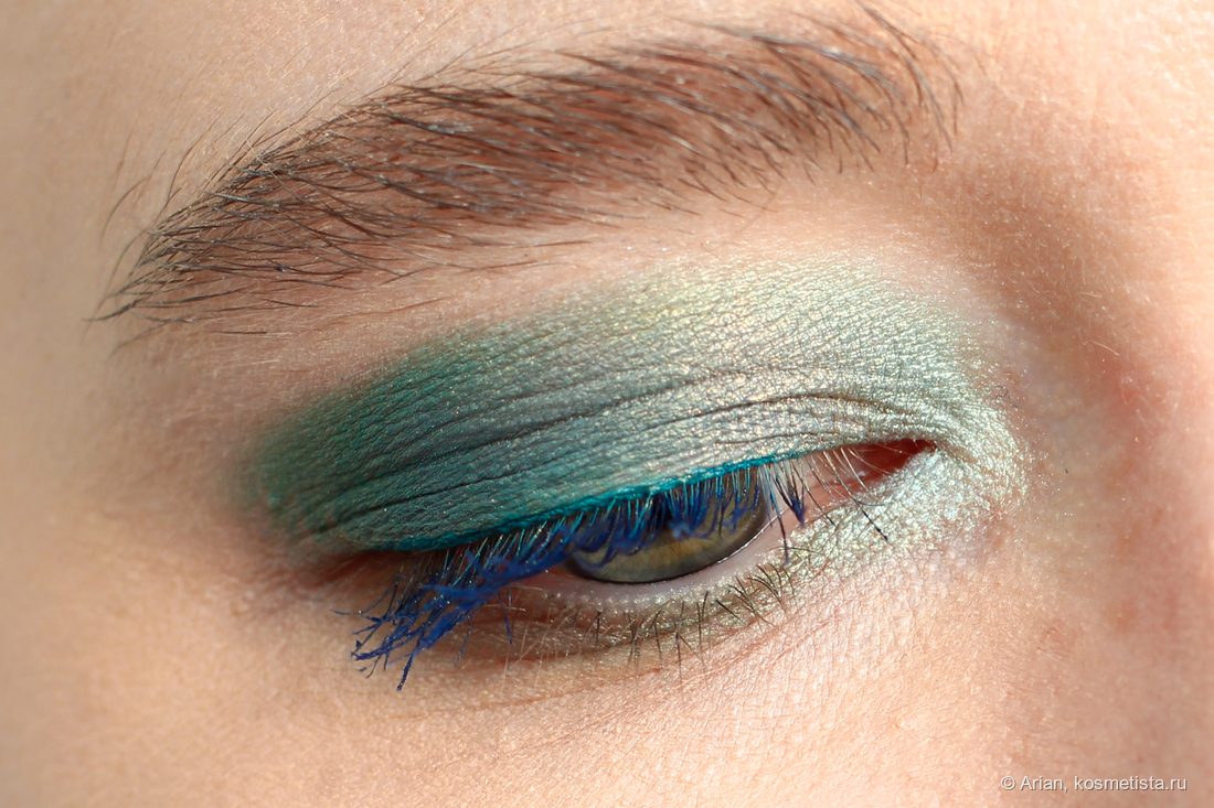 Пример макияжа с Natasha Denona Eyeshadow Palette 5 05, 03 и Golden Aquamarine