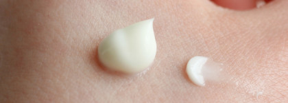 В попытках найти идеальный крем для сухой кожи: Don't Touch My Skin Don’t Touch My Moisturizer Rich