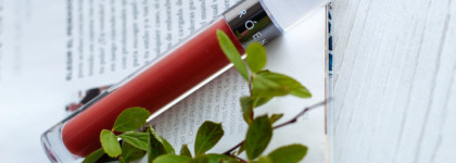 Нескучный уход за губами: бальзам для губ Róen Kiss My... Liquid Lip Balm в оттенке Charlie