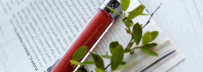 Нескучный уход за губами: бальзам для губ Róen Kiss My... Liquid Lip Balm в оттенке Charlie