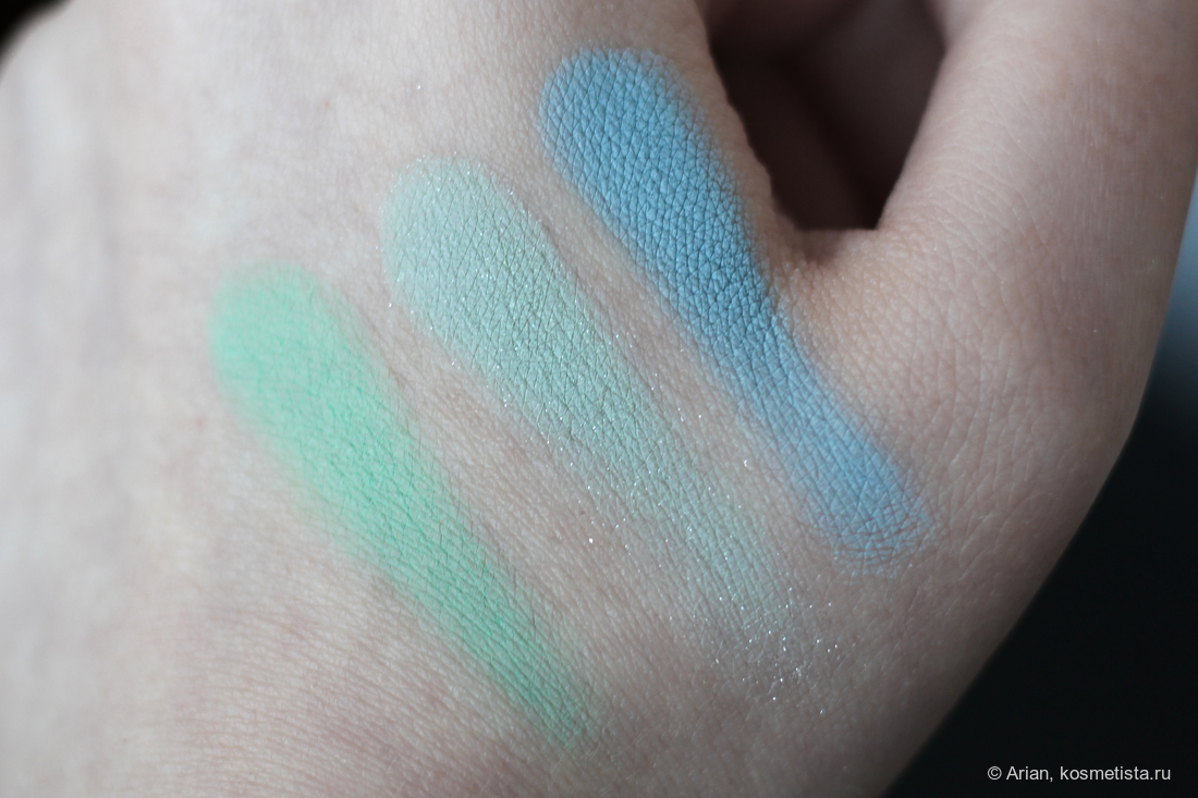 Сравнительные свотчи (слева направо): Jeffree Star Cosmetics Mint Condition - Colourpop Just A Splash - Sydney Grace Perfect Storm