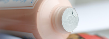 А как прекрасно всё начиналось: Kate Somerville EradiKate Daily Foaming Cleanser