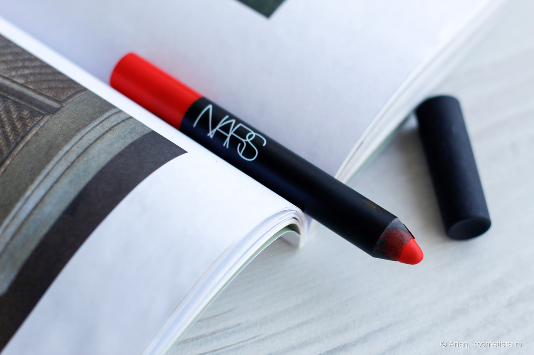 Nars Velvet Matte Lip Pencil в оттенке Red Square