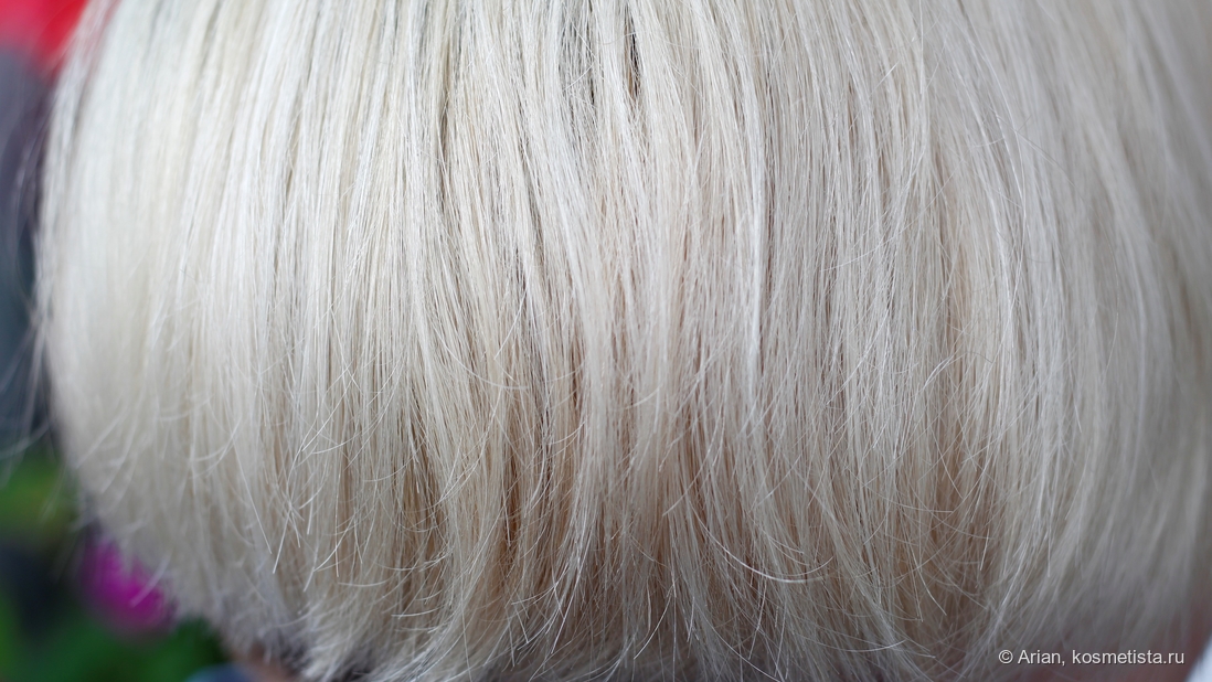 Волосы после первого применения средств, естественно высушенные и выпрямленные расчёской