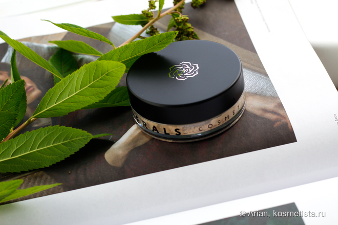 В поисках аналога для любимого тона: Kristall Minerals Cosmetics Минеральная тональная основа для проблемной кожи в оттенке NL2 светлый натуральный