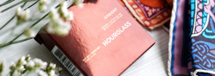 Одни из лучших румян, что я пробовала: Hourglass Ambient Lighting Blush в оттенках Mood Exposure, Ethereal Glow и Incandescent Electra