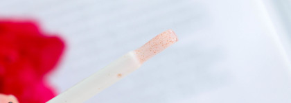 Погружение в декоративку Rouge Bunny Rouge: обзор блеска и плампера для губ