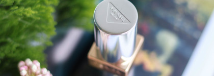 Моя самая дорогая помада: Prada Beauty Monochrome Hyper Matte Lipstick в оттенке B01 Argile