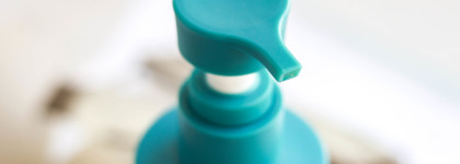 Лучший тонер для восстановления кожи зимой: Don’t Touch My Skin Don’t Touch My Milky Toner