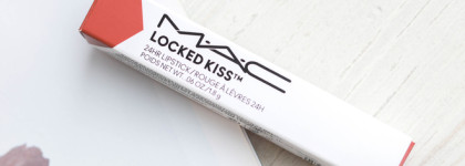 Сочная помидорка: MAC Locked Kiss 24H Lipstick в оттенке 99 Extra Chili