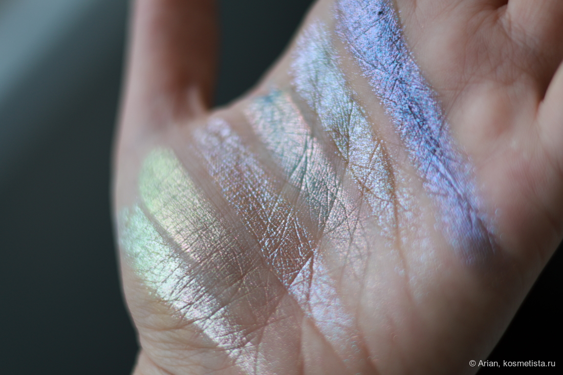 Свотчи сверкающих оттенков палетки (слева направо): Arctic Wolf - Alpha Moon - Majestic Moon - Winter Howl - Moonlight Prowl - Nightfall