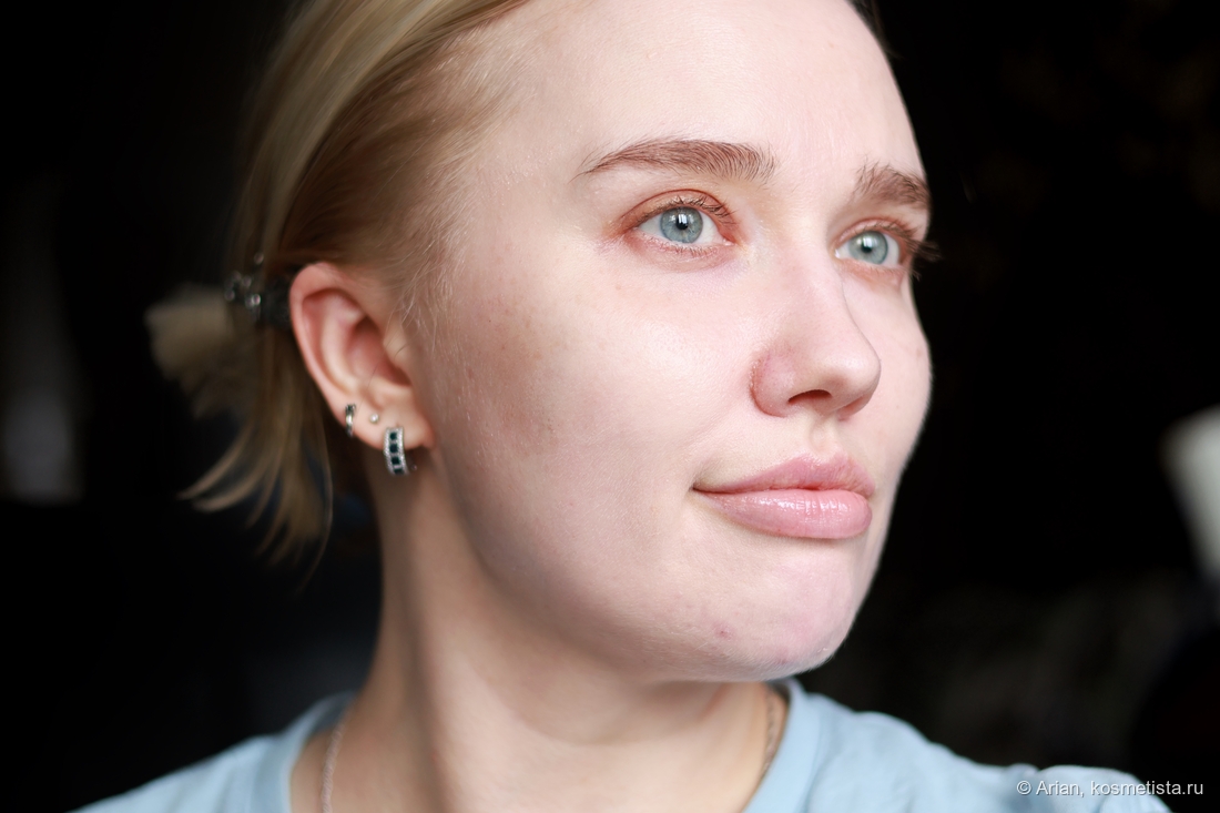 Лицо со слоем тона Armani, нанесение родным спонжем