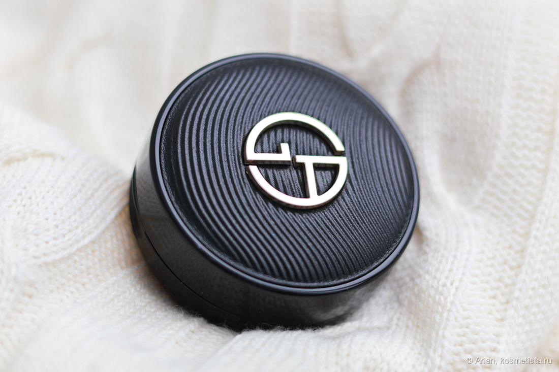 Giorgio Armani Luminous Silk Prima Glow Cushion