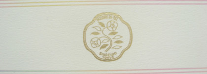 Shiseido 7 Color Powders Revival Centennial Edition + свотч-сравнение с Guerlain Meteorites Light Revealing Pearls Of Powder в оттенке № 2 Clair