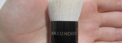 Hakuhodo H3802 – кисть для тональных средств