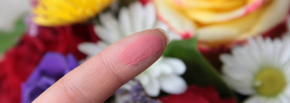 Нежная весна с Artdeco 535 matt roselle и Artdeco 114 pearly gerbera