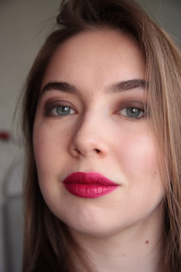 Создаем весеннее настроение с матовой помадой Clinique Pop Matte 06 Rose Pop