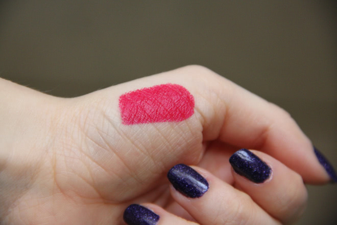 Создаем весеннее настроение с матовой помадой Clinique Pop Matte 06 Rose Pop