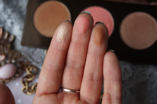 Палетка для лица Becca  Sunchaser Palette