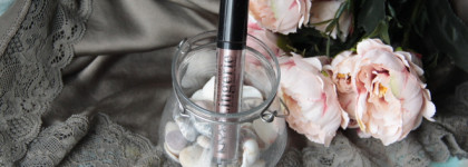 Жидкие тени для век Nyx Lid Lingerie в оттенках 05 и 07