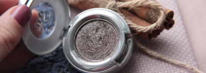 Urban Decay Moondust  diamond dog