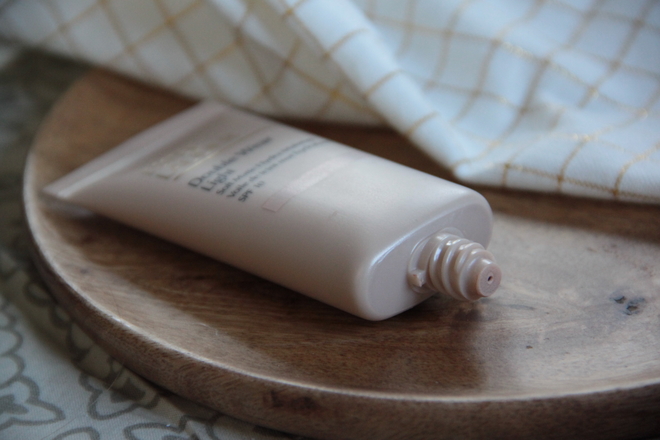 Estee Lauder Double Wear Light SPF 10 в оттенке 1С1