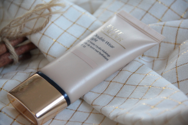 Estee Lauder Double Wear Light SPF 10 в оттенке 1С1