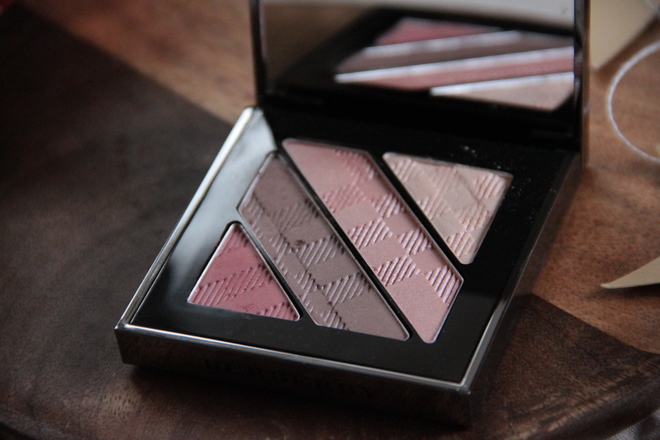Burberry Complete eye palette №10 Rose Pink