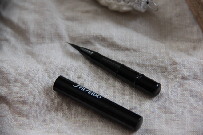 Shiseido Inkstroke Eyeliner гелевая подводка для глаз Nasubi Purple и Kuromitsu Brown