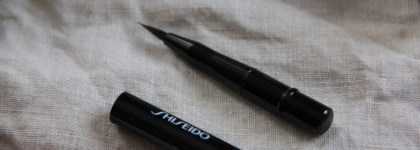 Shiseido Inkstroke Eyeliner гелевая подводка для глаз Nasubi Purple и Kuromitsu Brown