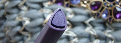 Когда настроение - ультрафиолет. Тени для век в стике Catrice Eyeshadow Stix в оттенке 100 My Statement: Ultra Violet