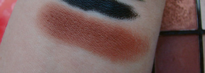 Макияж в красках зимы: рождественский Red&Green makeup в технике cut crease