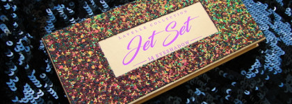 Сверкает снаружи, сияет внутри. Палетка теней Lavelle Collection Jet Set 14 Eyeshadow 01 Posh