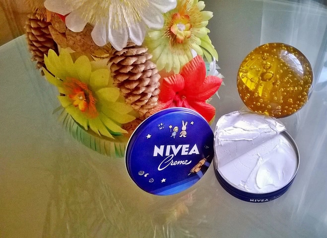 На все случаи жизни - увлажняющий крем Nivea Creme