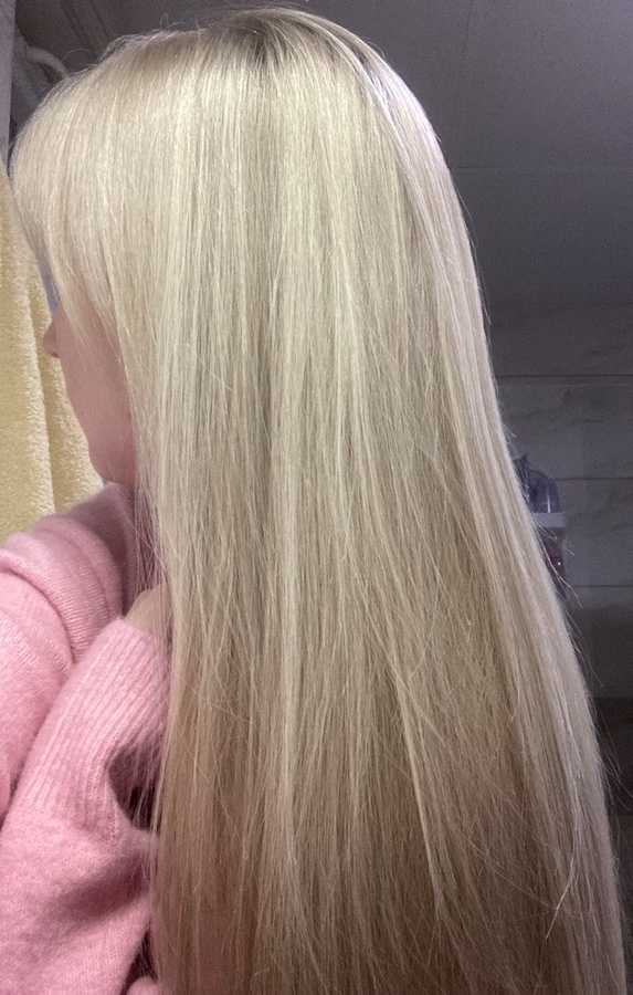 2024 год, сразу после мытья и сушки феном