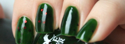 Хэллоуин с лаками Scale lacquer Herbology Lesson, Essie bordeaux №50