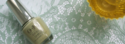 OPI Infinite shine 2 This isn't Greenland