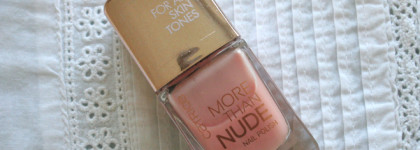 Естественный маникюр с лаком Catrice More than nude Nail Polish в оттенке 15 Peach For The Stars